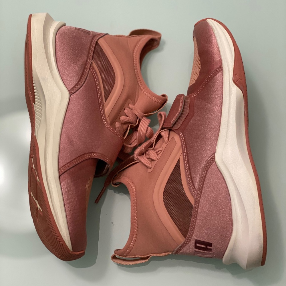 PUMA WMN’s Phenom Wn Sneaker, Pink, Size 7.0 UZIA